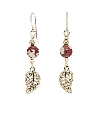 Pendientes boho rojos elegantes con cuentas de jaspe hechos a mano piedras preciosas hoja de oro con dijes Foto 1 de 4
