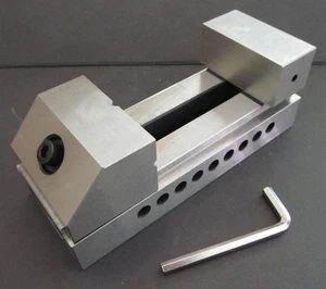 3" Parallel Vise without Slot (HHIP Model 3900-0123) - Picture 1 of 6