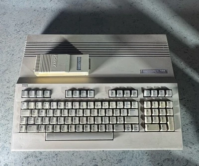 Commodore C 128 (6917) - Bild 1 von 4