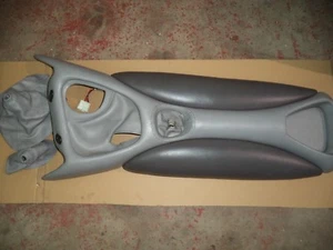 TVR CHIMAERA MITTELKONSOLE 2 TONE GRAU PVC MITTELKONSOLE TVR 63S - Bild 1 von 8