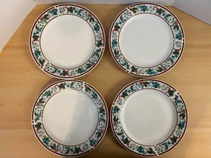 Majesticware Holly Pattern Christmas Stoneware Dinner Plates 10.5 in Lot Of 4 - Picture 1 of 11