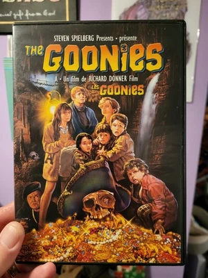 The Goonies Dvd (1985) Canadian Bilingual Version  - Image 1 of 3