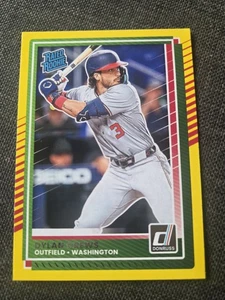 2025 Panini Donruss Rated Rookie Dylan Crews #54 Yellow Flood Nationals - Bild 1 von 2