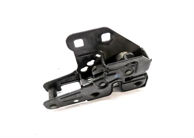 2005 AUDI S4 (B6 8E) FRONT LOWER HOOD LOCK LATCH STRIKER PLATE - Image 1 of 4