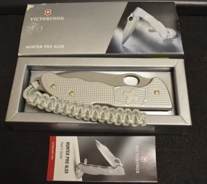 Victorinox Hunter Pro Alox Knife w/ Lanyard & Original Box - Picture 1 of 11