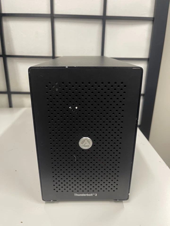 AKiTiO Node Titan Plug and Play Thunderbolt 3 External GPU Solution - Image 1 of 4