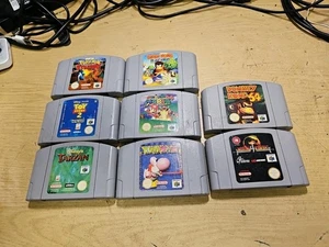 Lotto lavoro di 8 cartucce Nintendo 64. - Foto 1 di 15