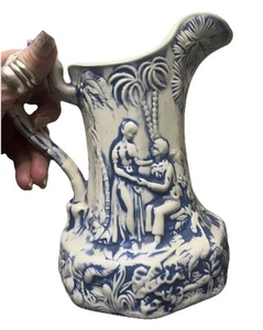 Brocca ceramica maiolica goffrata palme blu shabby chic atmosfera francese vintage - Foto 1 di 5