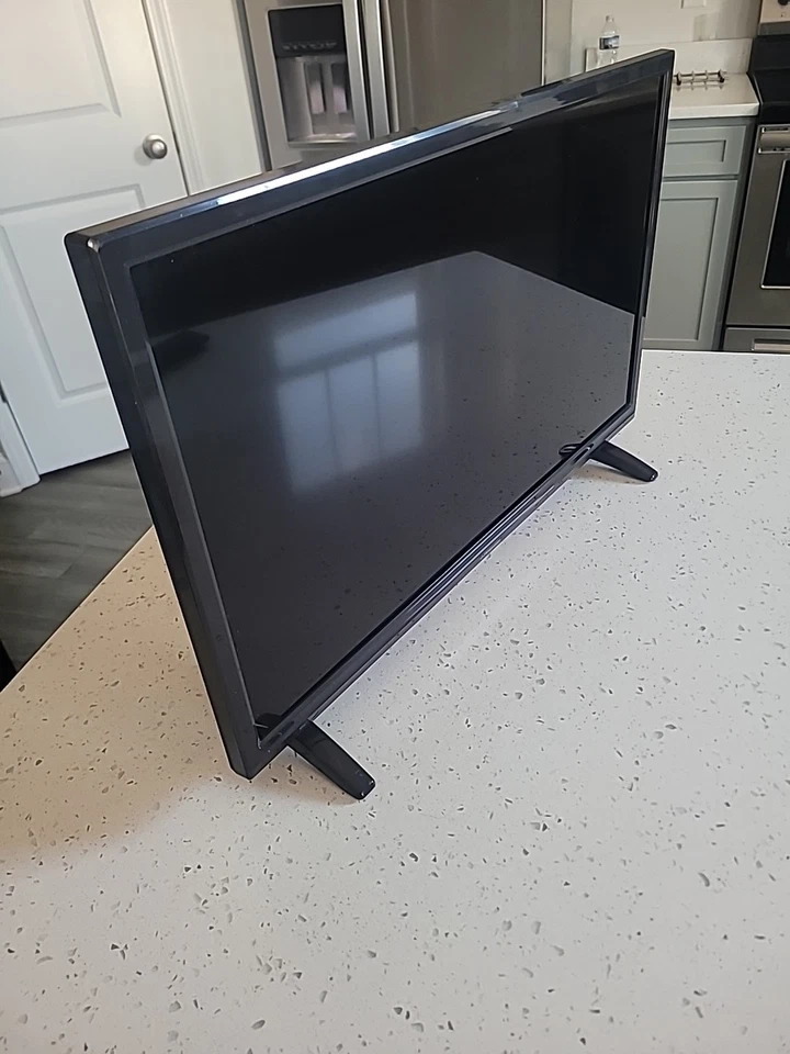 Polaroid 24" Class HD (720P) LED TV (24GSR3000SA) - Image 1 of 4