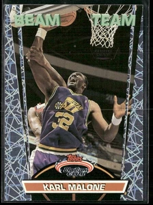 1992-93 Topps Stadium Club Beam solo membri della squadra #17 Karl Malone - Foto 1 di 2