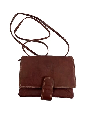 Cartera Bandolera de Cuero Chaos Solapa Roja Organizador a Presión Tarjeta de Crédito Identificación Multi Cremallera Foto 1 de 4