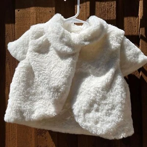Gymboree Girls Winter White Off-White Faux Fur Shrug Size 10 NWT Holiday Party - Picture 1 of 7