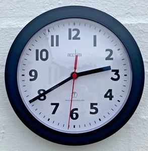 Reloj de Pared Acctim Batería Radiocontrolada Negro Parona 74313 - CAJA DESALIÑADA - Imagen 1 de 14