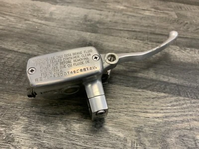 Cilindro maestro de freno delantero derecho Honda VT600 600 Shadow VT750 750 Spirit OEM * Foto 1 de 4