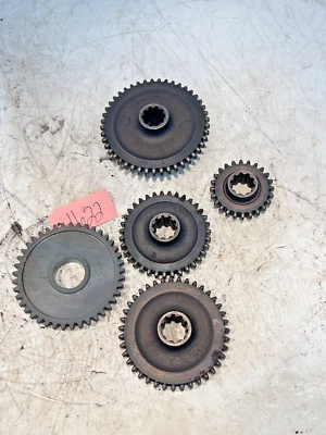 1947 Farmall A Tractor Transmission Pinion Shaft Gears 58340D 351059R1 - Image 1 of 4