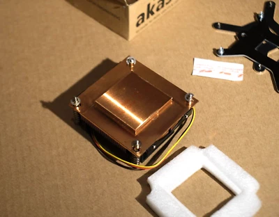 akasa 1U COOLER for Intel LGA 775 (AK-CCE-7107BS) - Image 1 of 4