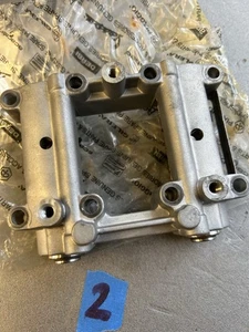 NEW GENUINE APRILIA RS4 /TUONO 125  INTAKE CAMSHAFT and EXHAUST CAMSHAFT - Picture 1 of 4