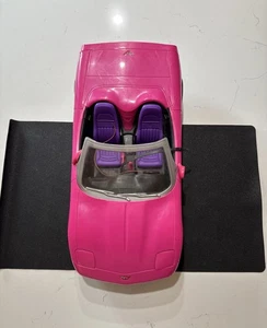 Barbie Corvet Pink Plastic Pre Owned 2001 Mattel Cord cut - Picture 1 of 3