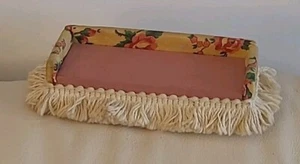 Vintage Dollhouse Daybed Lounge Sofa Couch Pink Yellow Floral Fringe - Picture 1 of 6