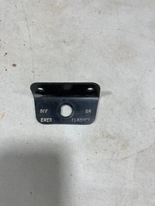 1965 - 1966 MUSTANG 4-WAY FLASHER BRACKET - OEM FORD - Bild 1 von 3