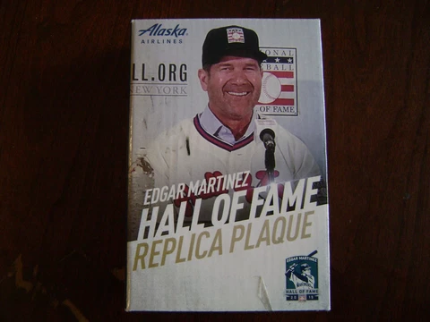 2019 Seattle Mariners SGA - Edgar Martinez HOF Replica Plaque *see note Cover