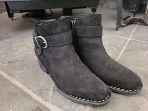Born Black Nubuk Lederstiefel mit Schnalle Größe 7,5. - Bild 1 von 3