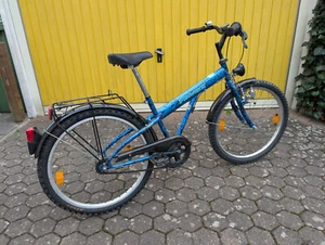 Kinderfahrrad, 24 Zoll, Pegasus, blau/schwarz, mit Schutzblech und Gepäckträger - Bild 1 von 9