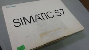 Neu SIEMENS SIMATIC SM422 DIGITAL OUTPUT MODULE 6ES7 422-1FF00-0AA0  - Bild 1 von 4