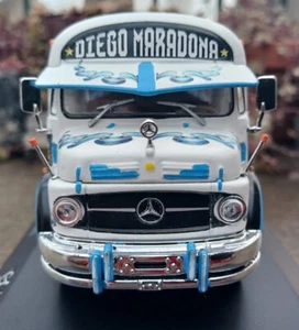 MERCEDES BENZ 1112 DIEGO MARADONA NÁPOLES BUS ITALY ARGENTINA MODEL DIECAST - Picture 1 of 6