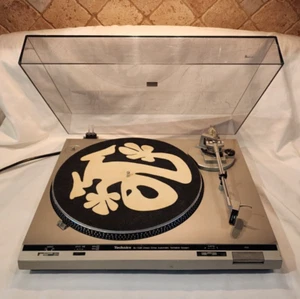 Technics SL-D20 Direct Drive Automatic Return Turntable w/ Audio-Technica 1001 - Picture 1 of 10