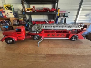 Vintage 1950's Smith Miller 35" Mack S.M.F.D Aerial Ladder Cast Fire Truck NO.3 - Picture 1 of 24