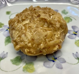 Realistic Fake Food COOKIE Looks Homemade Baking Dessert Stage Movie Prop FFDC10 - Picture 1 of 6