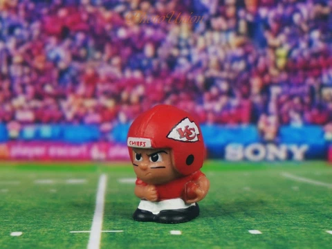 Lil TeenyMates Football League Kansas City Chiefs Figure K1369 C4 Cover
