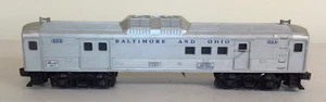 Lionel Trains Post War 404 Baltimore & Ohio Budd Car RDC-4 B&O Powered - Picture 1 of 5