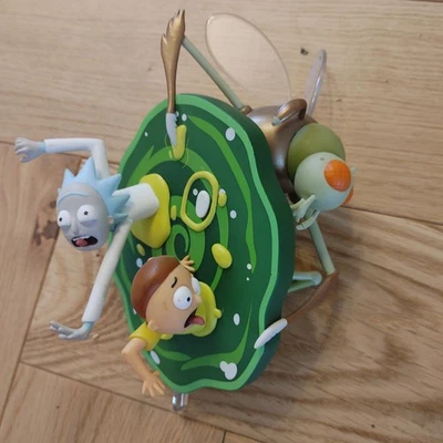 Rick and Morty - Portal Gate - Estatua de vinilo de 7" de Kidrobot falta base Foto 1 de 4