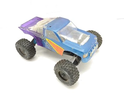 *RARE* Vintage MRC MT10S 1/10 2wd 1990s Monster Truck Roller Rolling Chassis w/ - Image 1 of 4