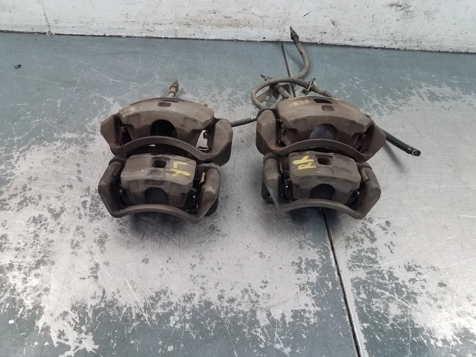 Juego de pinzas de freno Mitsubishi Eclipse GST GS-T 1999 #2978 A6 Foto 1 de 4