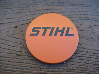 GENUINO OEM STIHL MS200 MS200T 020T MOTOSIERRA ARRANQUE RETROCESO CUBIERTA PLACA DE ETIQUETA Foto 1 de 2