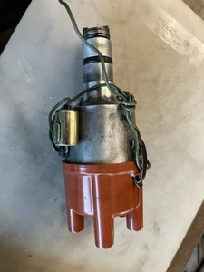 Porsche 356 / 912 Volkswagen VW Bug Ignition Distributor BOSCH 0231129031 - Picture 1 of 6