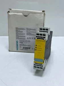 Siemens Sirius 3TK2821-2CB30 Safety Relay - Safety Module - Picture 1 of 7