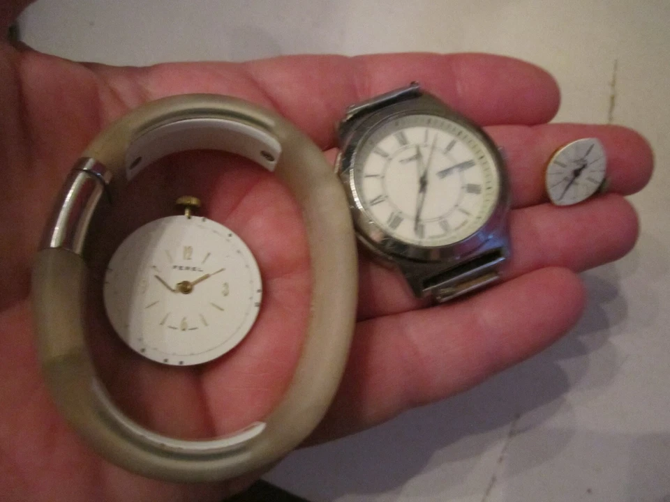 LOTE DE RELOJES QUE NO FUNCIONAN - NIKE FUELBAND TIMEX FEREL & JULES JURGENSEN BBA28 Foto 1 de 4