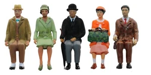 FG16 1930s Sitting Passengers Figures unpainted OO scale - Picture 1 of 5