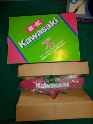 Kawasaki 1932 Lockhead Vega Modelo 5B Avión Die Cast Banco Coleccionista Serie #1 Foto 1 de 3