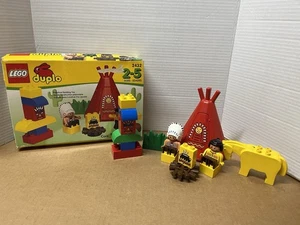 LOTE DE FIGURAS DE FOGATA VINTAGE 1998 LEGO/DUPLO 2432 INDIO NATIVO AMERICANO TIPEE - Imagen 1 de 13