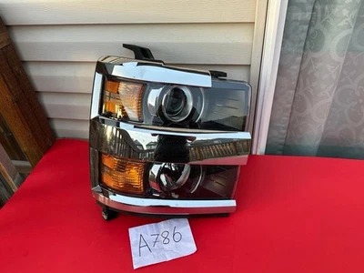 2015-2019 Chevrolet CHEVY Silverado 2500 3500 Right Passenger Headlight OEM 786 - Image 1 of 4