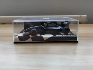 Minichamps F1 1994 Karl Wendlinger Sauber Mercedes C13 1:43 Scale Model - Picture 1 of 23