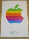 Affiche logo arc-en-ciel vintage pour ordinateur Apple années 1980 appartenant à un employé 34" x 22"