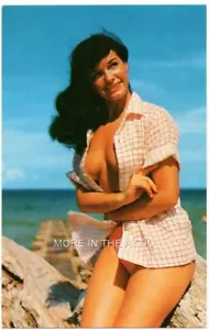 BETTY PAGE OF BUNNY YEAGER FAME ORIG VINTAGE UNUSED PINUP GLAMOUR POSTCARD #7 - Bild 1 von 1