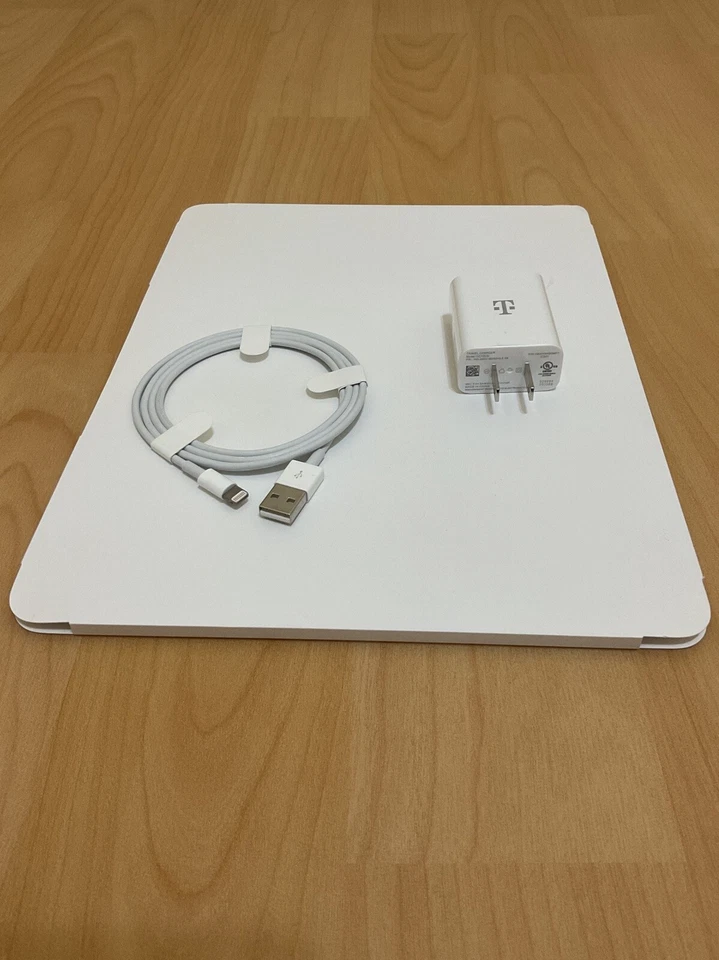 New Original Genuine Tmobile Apple Iphone 14 & Pro Max Series OEM wall Charger  - Image 1 of 4