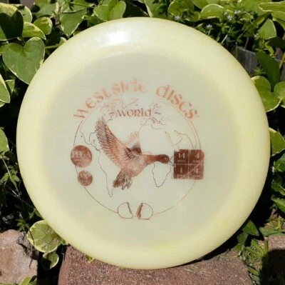 172 Westside VIP WORLD 14/4/-1/4 Distance Driver,  DISC GOLF -White - Image 1 of 2